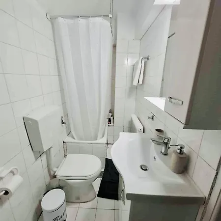 Art - 1,5 Km από το κέντρο της λαμίας Appartement